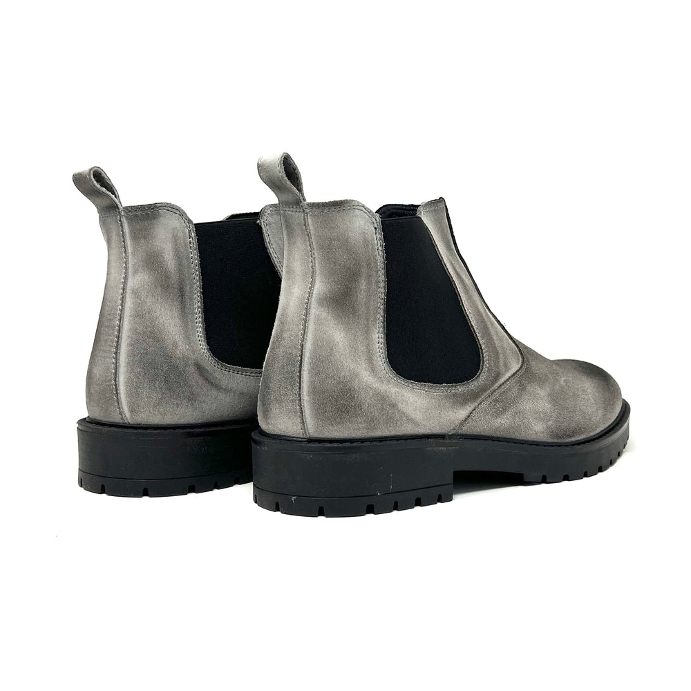 
            
                Load image into Gallery viewer, Brushed grey suede Boots
            
        